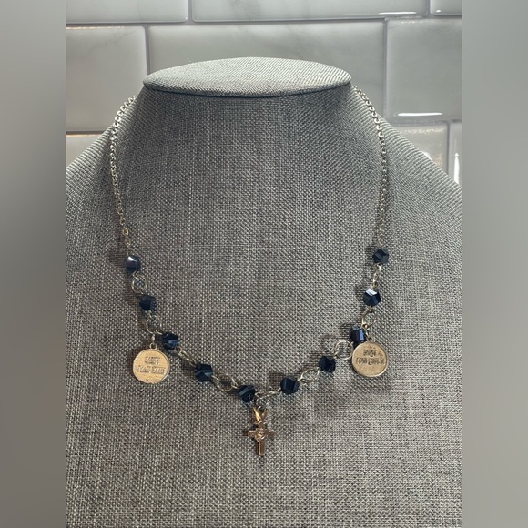 Vintage Black Bead Rosary-Style Necklace with Cross & Saint Jean Medals - Picture 3 of 11